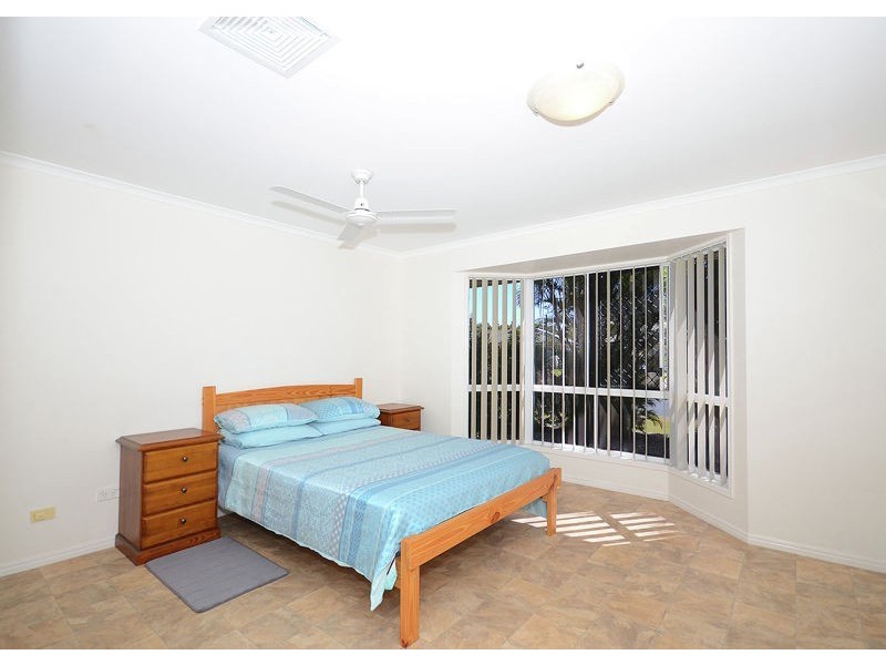 54 Kookaburra Drive, Eli Waters QLD 4655