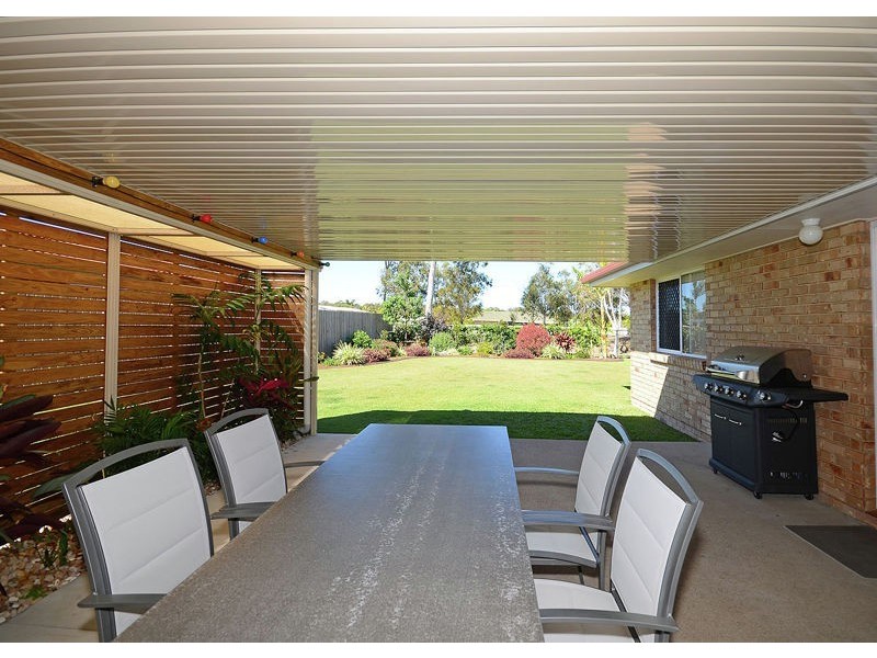 54 Kookaburra Drive, Eli Waters QLD 4655