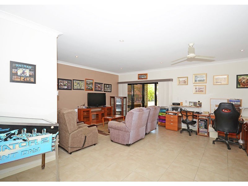 19 Amstal Avenue, Wondunna QLD 4655