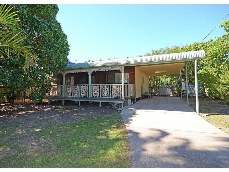 17B Hibiscus Street, Urangan QLD 4655