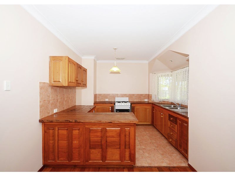 17B Hibiscus Street, Urangan QLD 4655