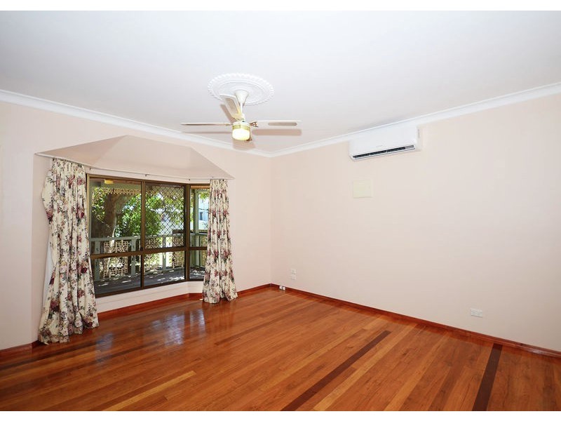 17B Hibiscus Street, Urangan QLD 4655