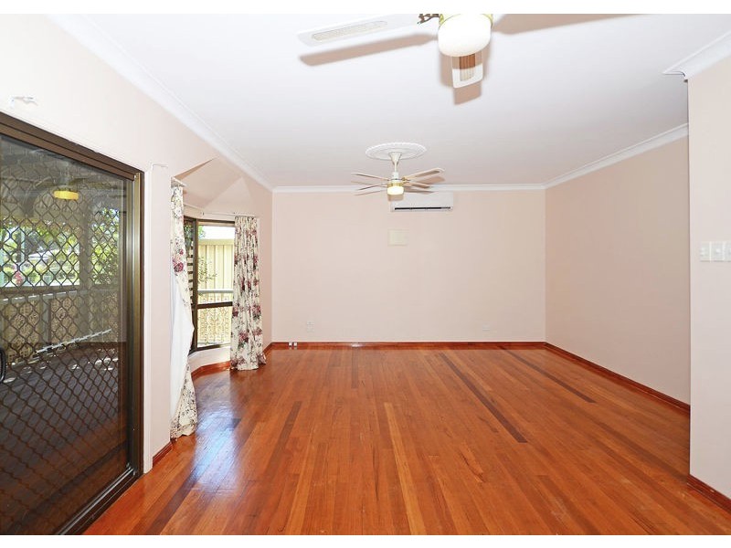 17B Hibiscus Street, Urangan QLD 4655