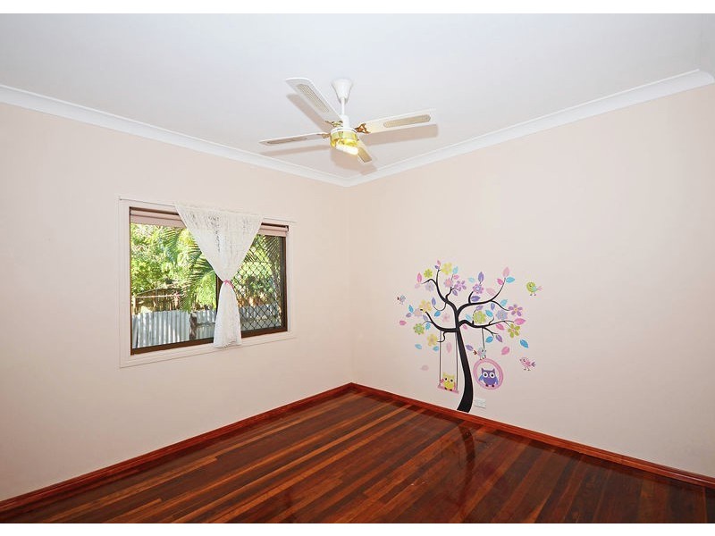 17B Hibiscus Street, Urangan QLD 4655