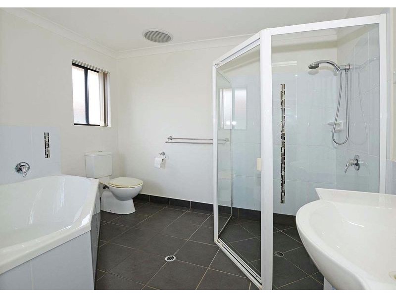 24 Magellan Circuit, Urraween QLD 4655