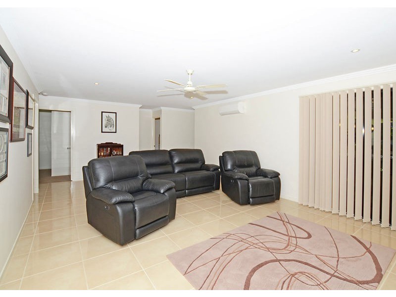 15 Delmo Court, Urraween QLD 4655