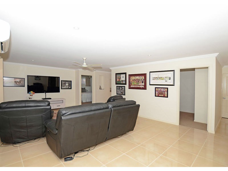 15 Delmo Court, Urraween QLD 4655