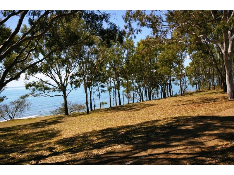 141 Esplanade, Point Vernon QLD 4655