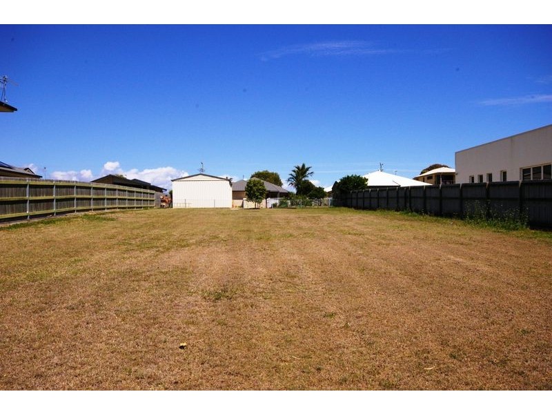 141 Esplanade, Point Vernon QLD 4655