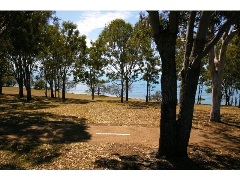 141 Esplanade, Point Vernon QLD 4655