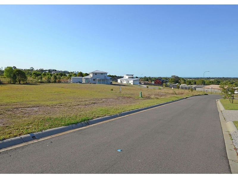 31 Teresa Street, Nikenbah QLD 4655