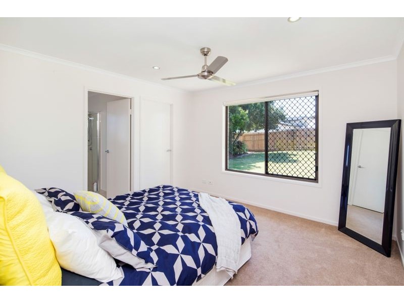 7 Jovi Court, Scarness QLD 4655