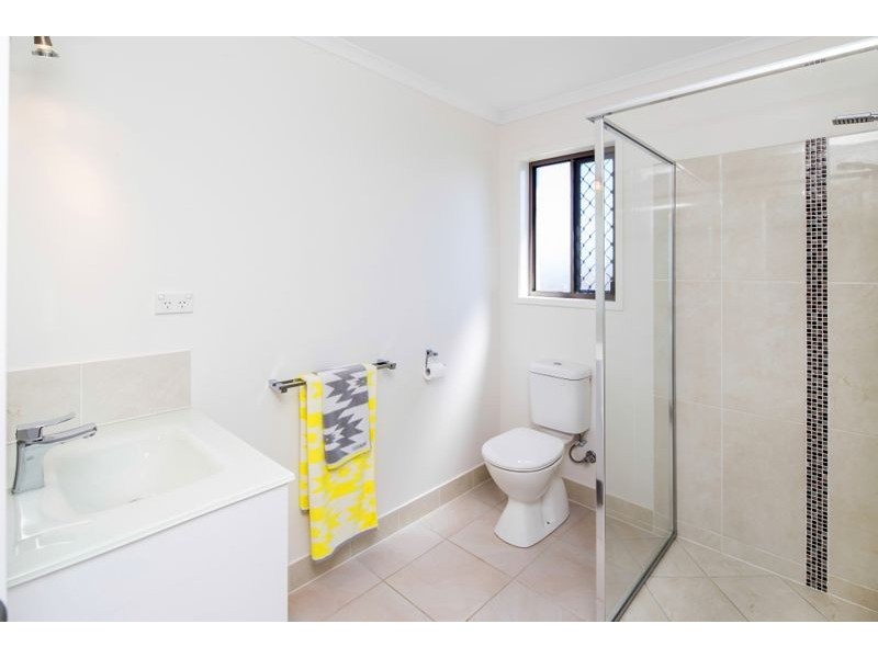 7 Jovi Court, Scarness QLD 4655