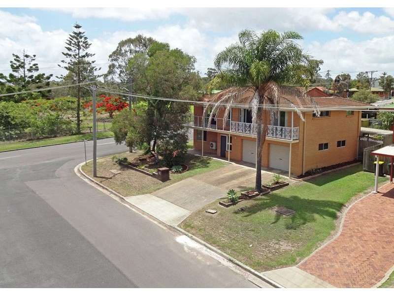 33 Holiday Parade, Scarness QLD 4655