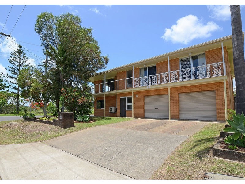 33 Holiday Parade, Scarness QLD 4655