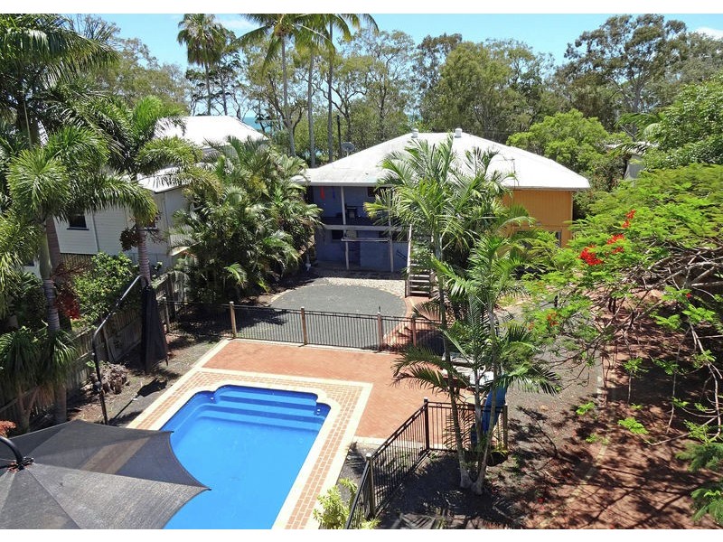 532 Esplanade, Urangan QLD 4655