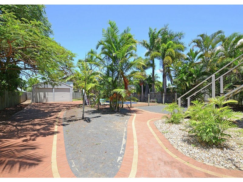 532 Esplanade, Urangan QLD 4655