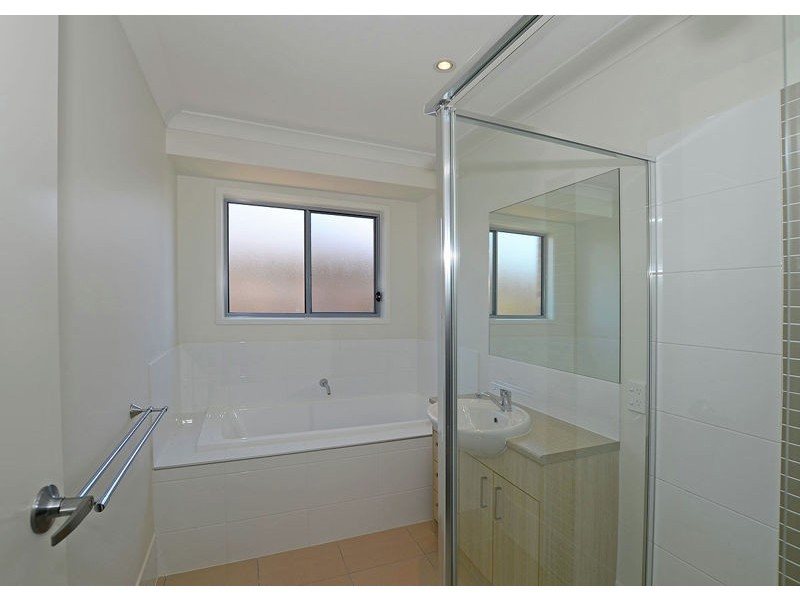 49 Blaxland Road, Urraween QLD 4655