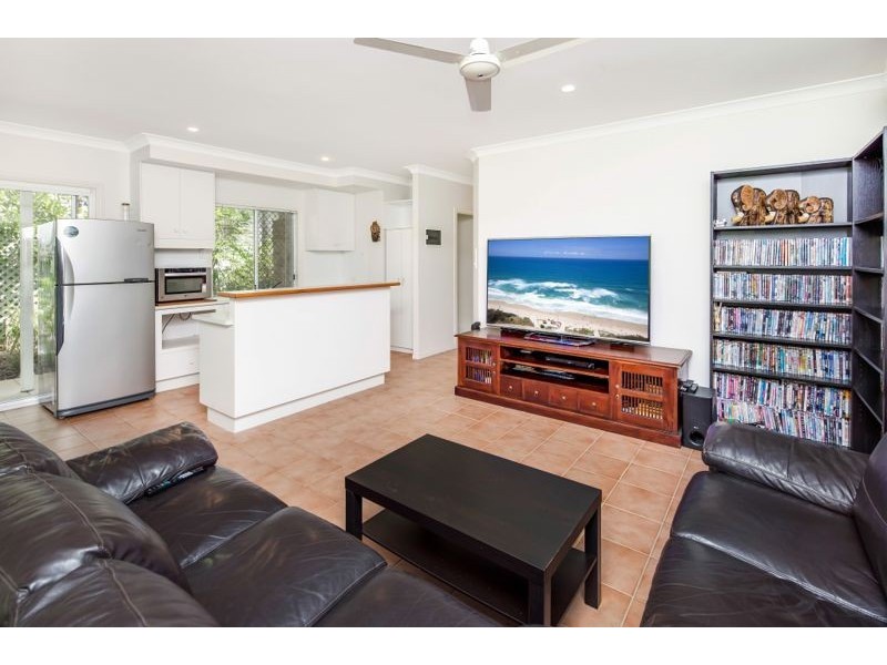 25 Palmwood Drive, Dundowran Beach QLD 4655