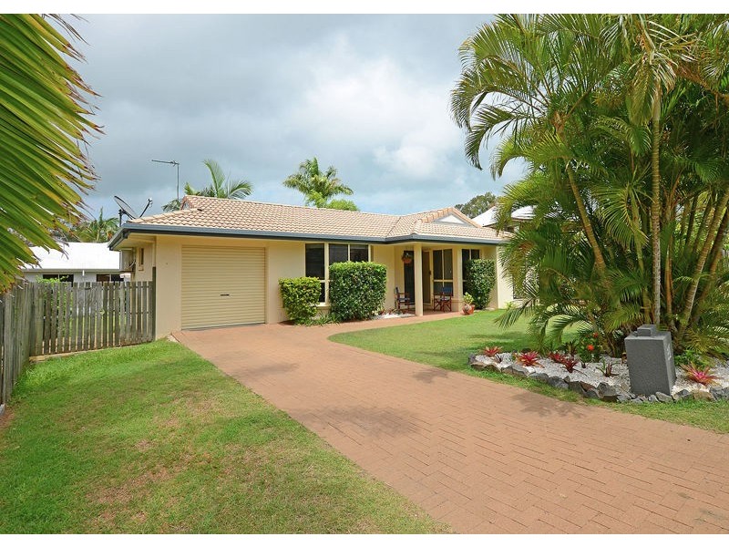 3 Gatakers Lane, Point Vernon QLD 4655