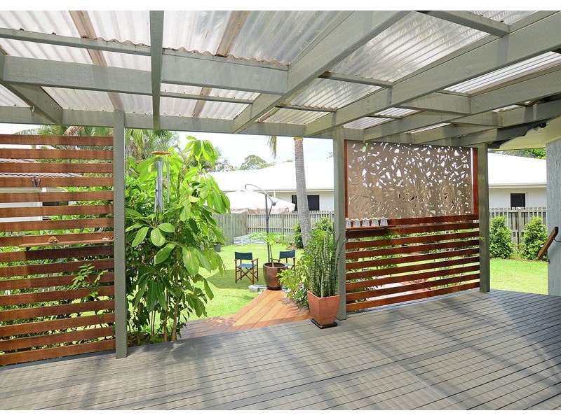 3 Gatakers Lane, Point Vernon QLD 4655