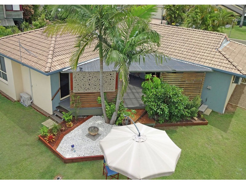 3 Gatakers Lane, Point Vernon QLD 4655