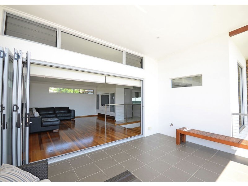 4 Johnston Boulevard, Urraween QLD 4655