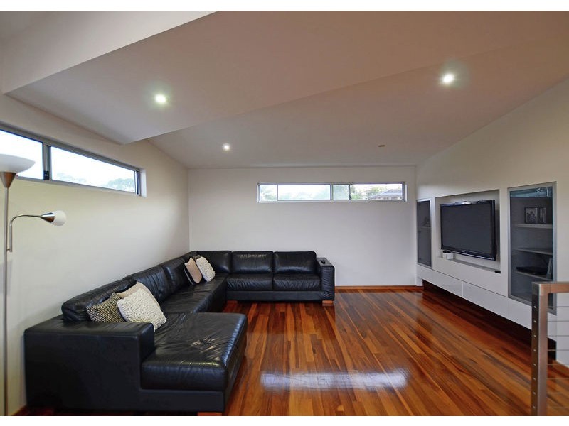 4 Johnston Boulevard, Urraween QLD 4655