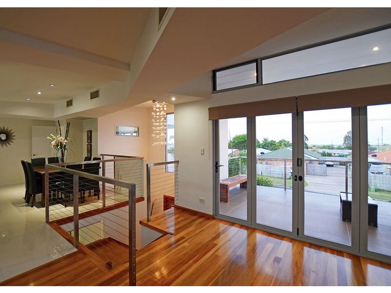 4 Johnston Boulevard, Urraween QLD 4655