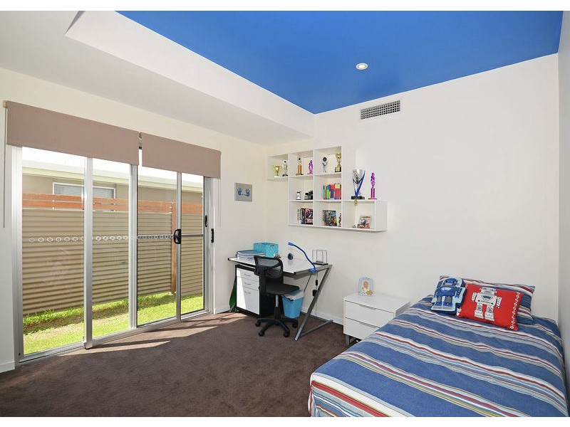 4 Johnston Boulevard, Urraween QLD 4655