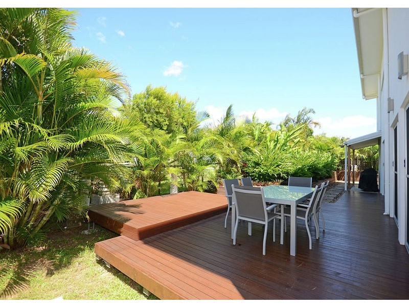 4 Johnston Boulevard, Urraween QLD 4655