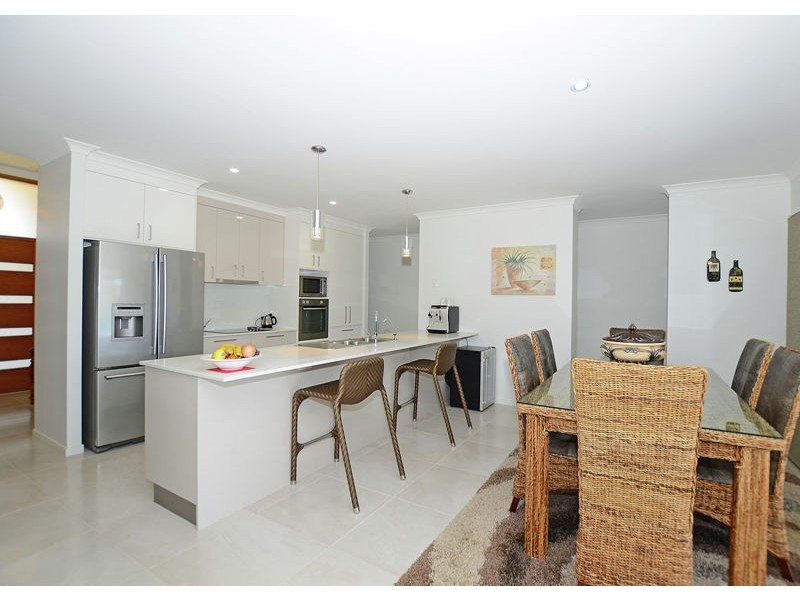 48 Pembridge Circuit, Urraween QLD 4655
