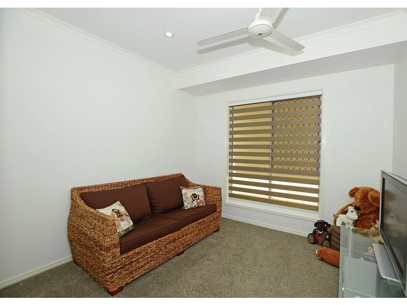 48 Pembridge Circuit, Urraween QLD 4655