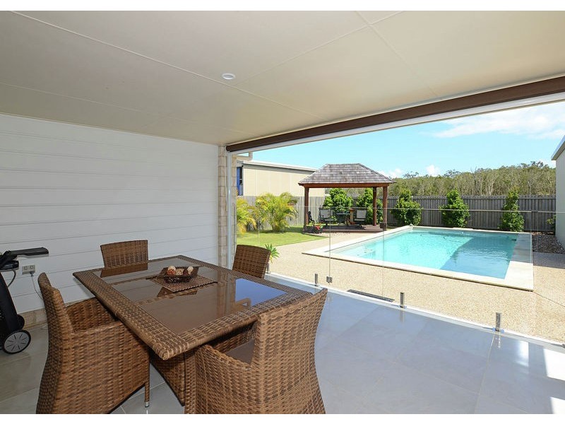 48 Pembridge Circuit, Urraween QLD 4655