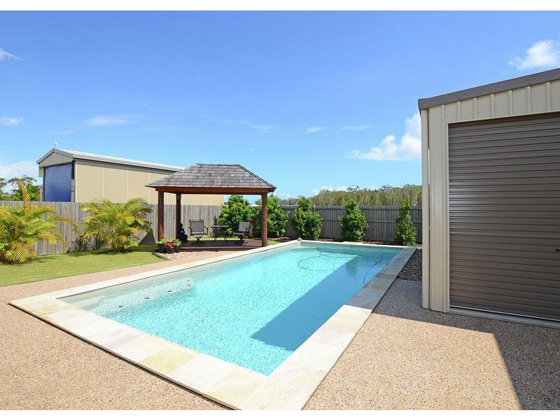 48 Pembridge Circuit, Urraween QLD 4655
