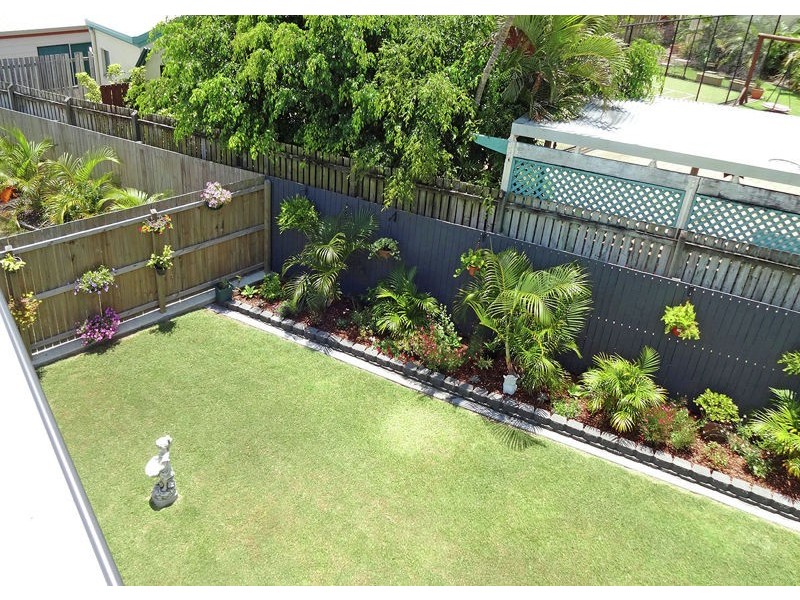 2/64 Cypress Street, Torquay QLD 4655