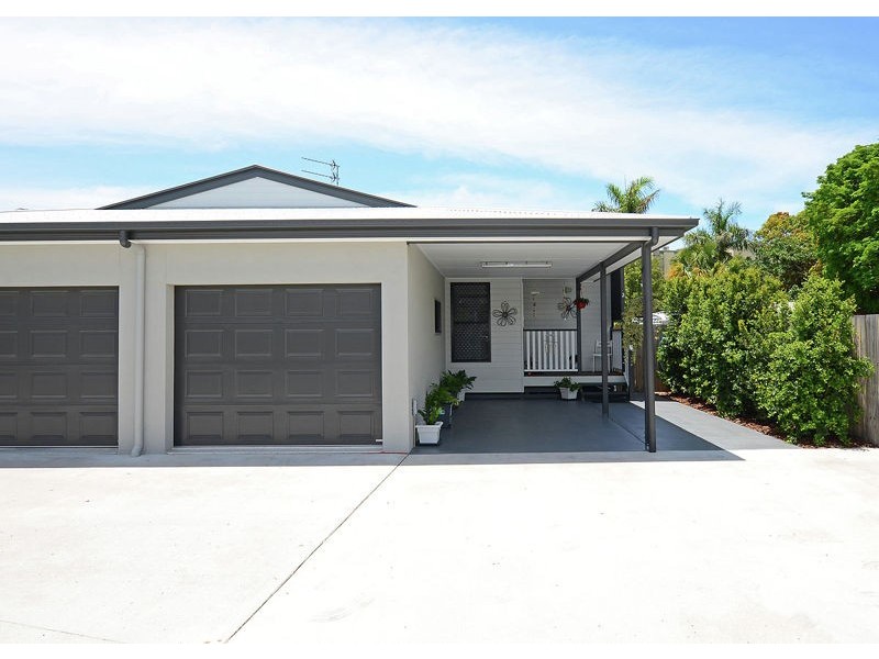 2/64 Cypress Street, Torquay QLD 4655