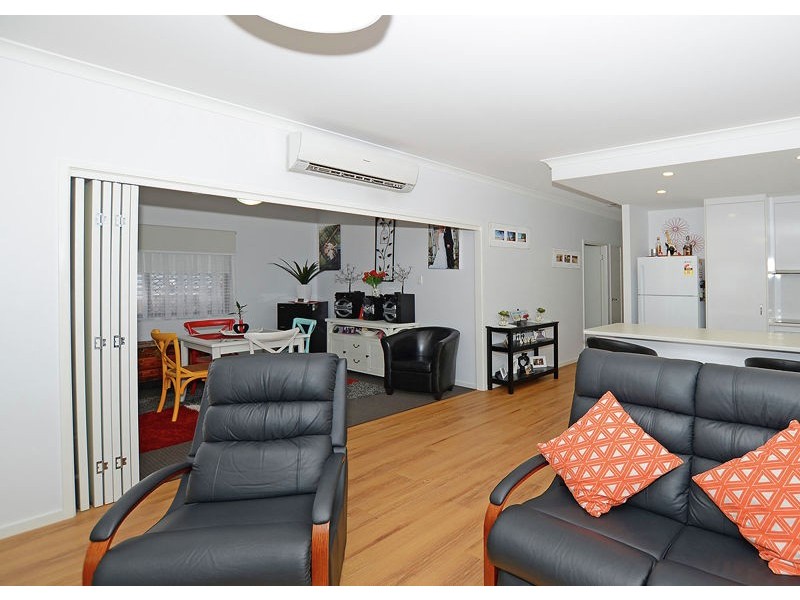 2/64 Cypress Street, Torquay QLD 4655