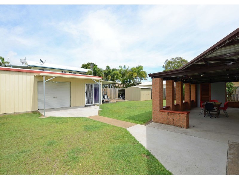 27 Kululu Crescent, Scarness QLD 4655