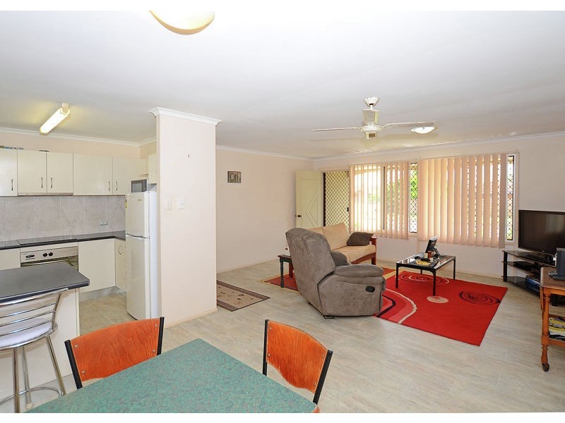 27 Kululu Crescent, Scarness QLD 4655