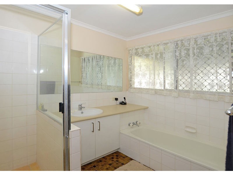 27 Kululu Crescent, Scarness QLD 4655