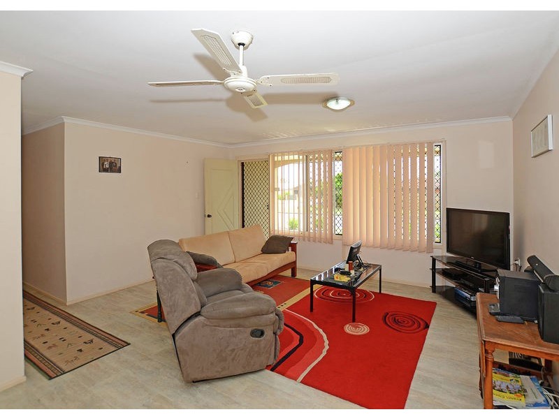 27 Kululu Crescent, Scarness QLD 4655