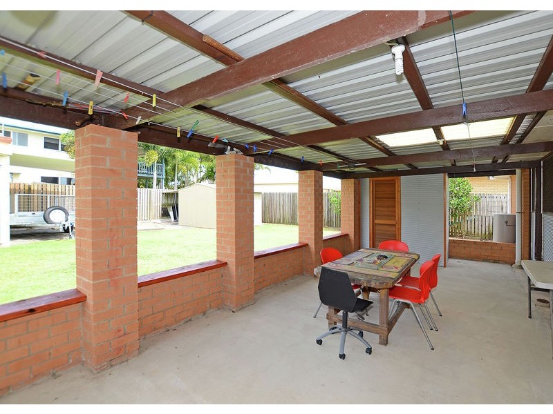 27 Kululu Crescent, Scarness QLD 4655