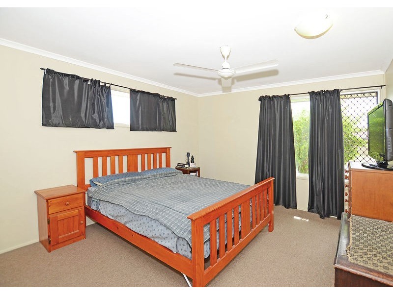 27 Kululu Crescent, Scarness QLD 4655