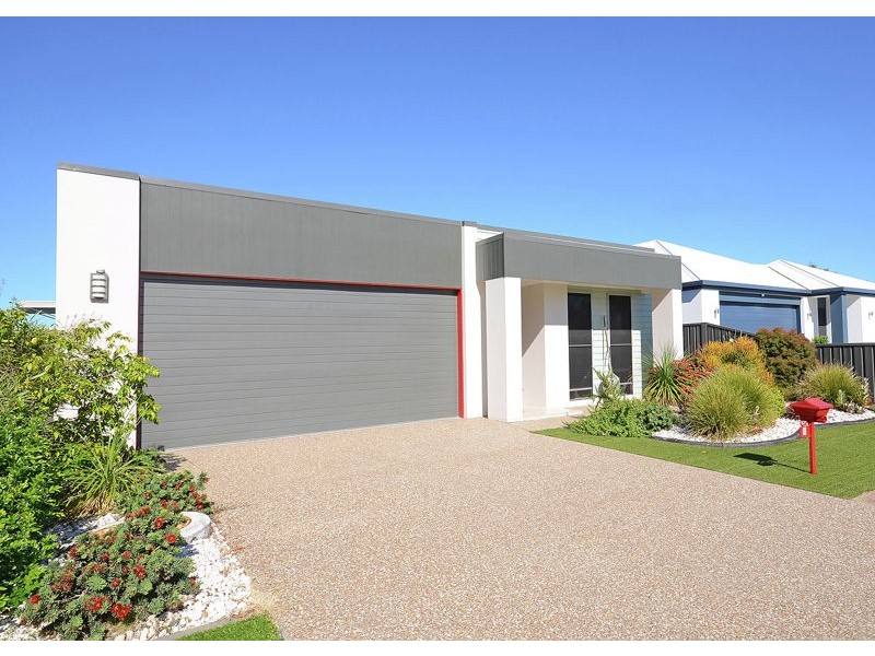 4 Morinda Way, Urraween QLD 4655