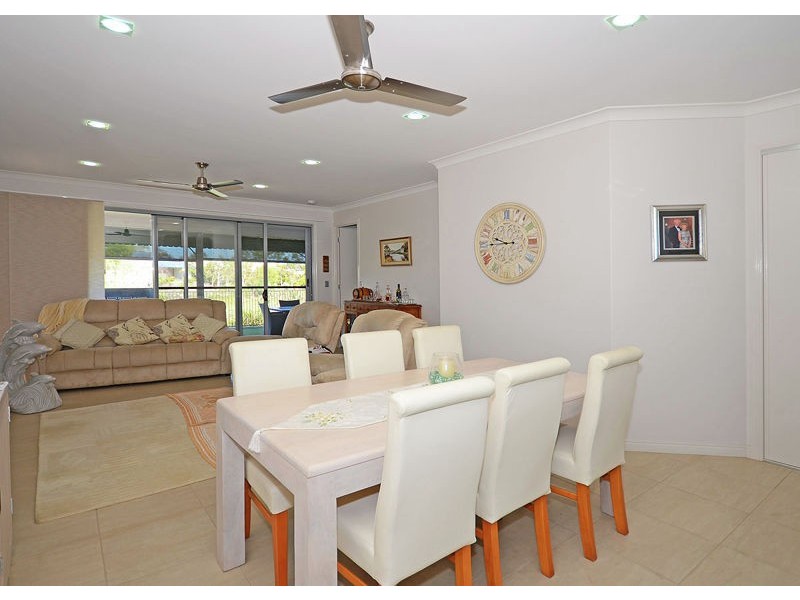 4 Morinda Way, Urraween QLD 4655