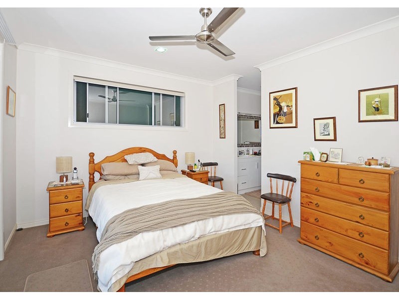 4 Morinda Way, Urraween QLD 4655