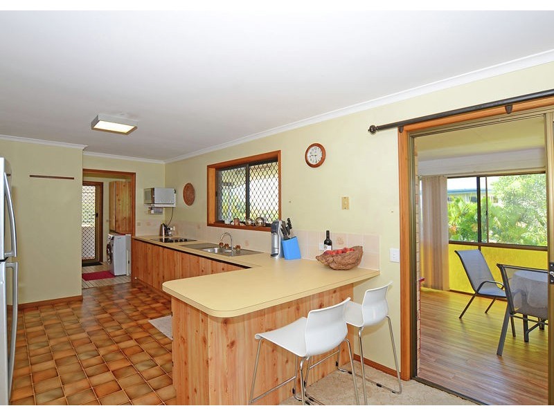 62 Hillcrest Avenue, Scarness QLD 4655