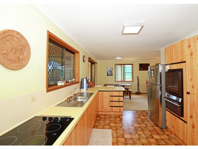 62 Hillcrest Avenue, Scarness QLD 4655