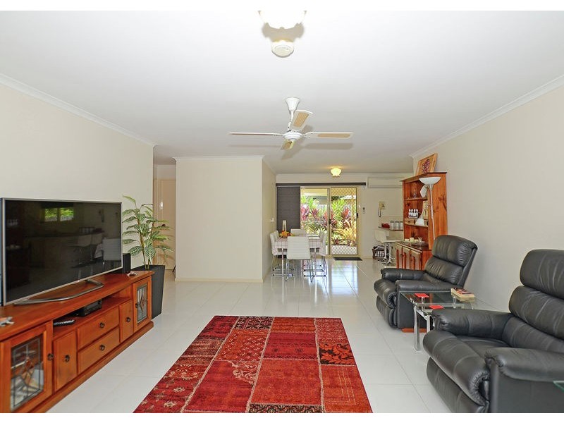 3 Vicki Parade, Torquay QLD 4655